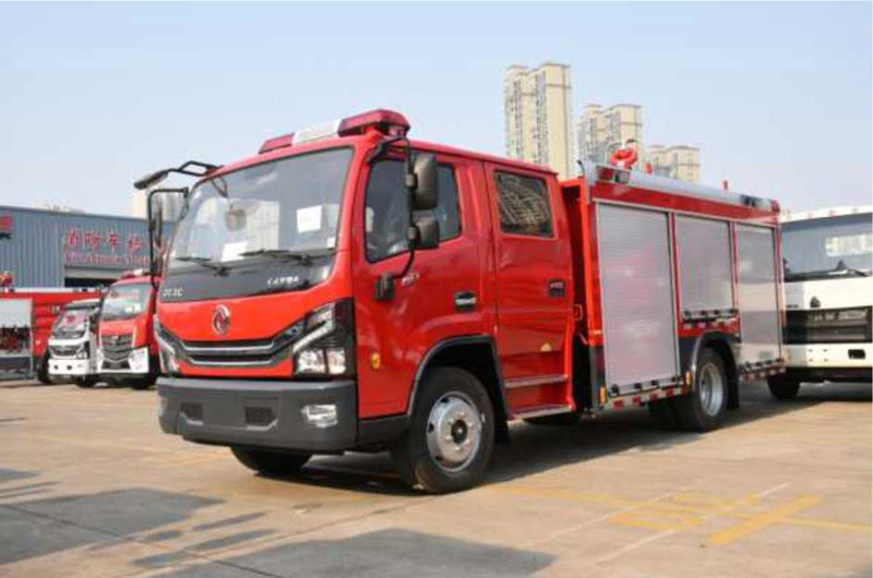 東風4噸水罐消防車
